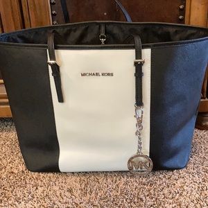 Michael KORS large tote